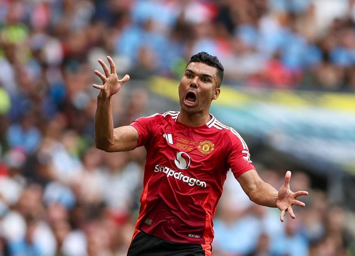 乐鱼app-曼联官方晒海报预热社区盾杯