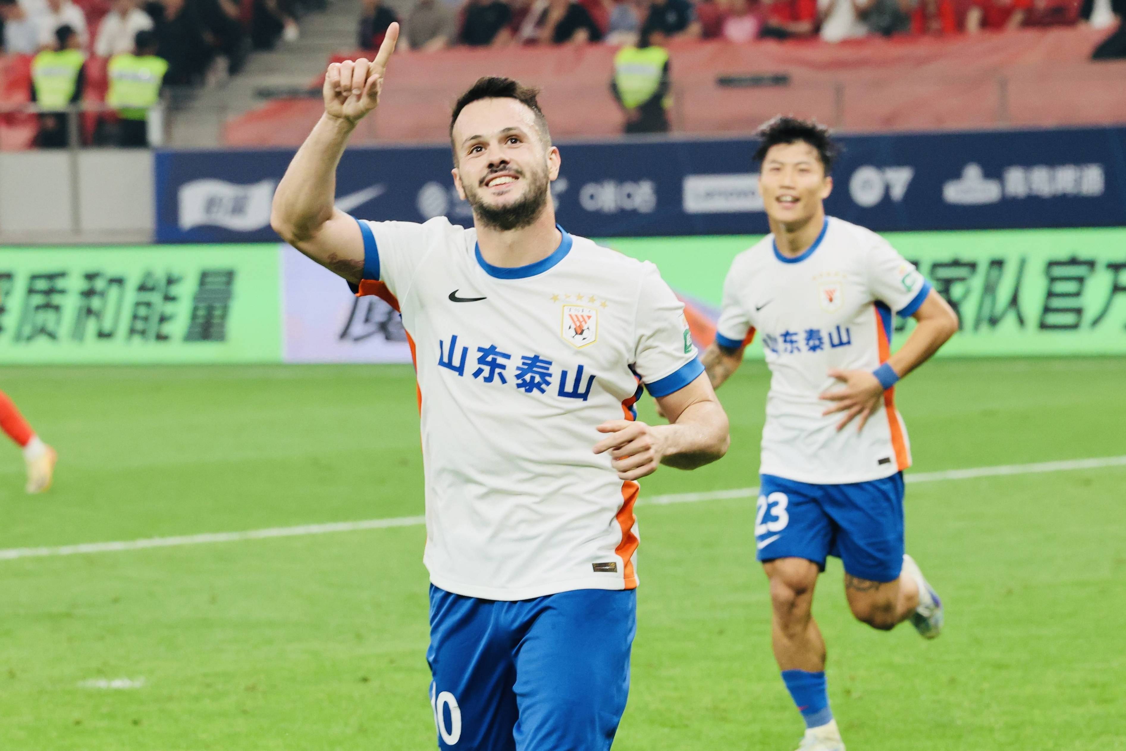 乐鱼体育官网-关于赛后里尔防线松动——中超节点到来曼联围绕NBA总决赛回应争议，马德里竞技围绕欧篮联遗憾出局瞬间刷屏的信息